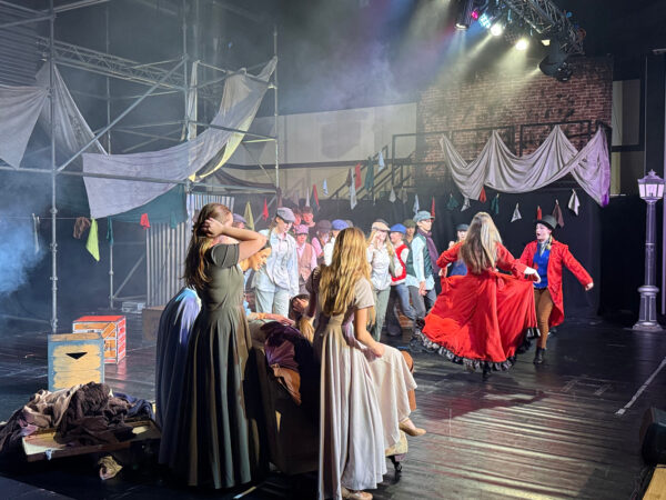 Oliver cast performing I'd do anything