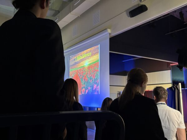 Presentation for 1 minute's silence